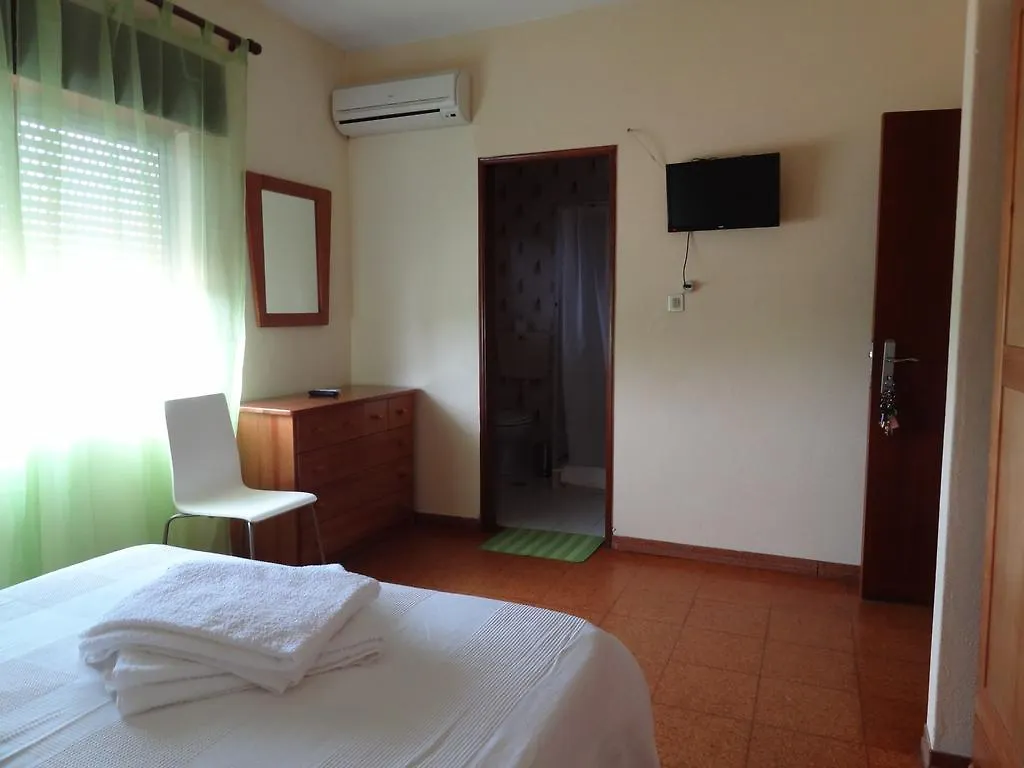 Affittacamere Residencial Espadinha Quarteira